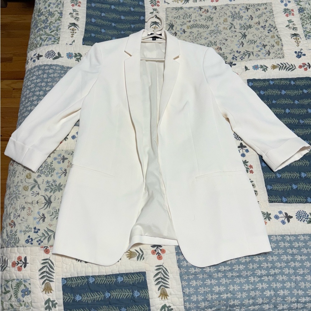 Express White Women's Boyfriend Blazer Size Small